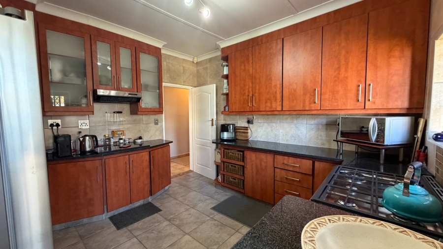 4 Bedroom Property for Sale in Oewersig North West